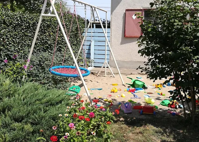 Cozy #2, With Terrace Apartman *